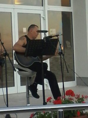 image-2925031059eb3754ebf55b8502e78e451d9ad825279a7b1b344394e8e1f784c0-V